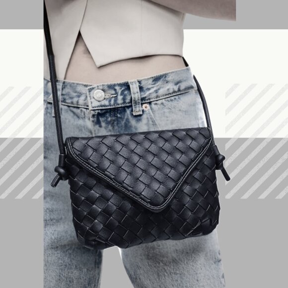 Urban Expressions Black Cross Body Purse Kylo Woven Design w/ 2 Interior Pockets - Picture 2 of 14